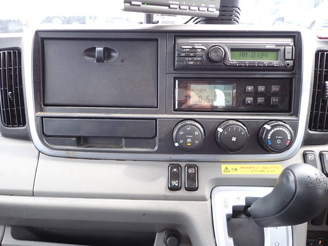 三菱ふそうキャンター冷凍車（冷蔵車）小型（2t・3t）[写真34]