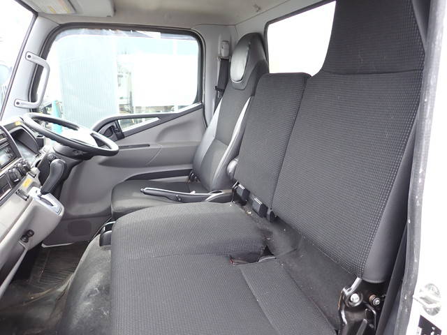 三菱ふそうキャンター冷凍車（冷蔵車）小型（2t・3t）[写真36]