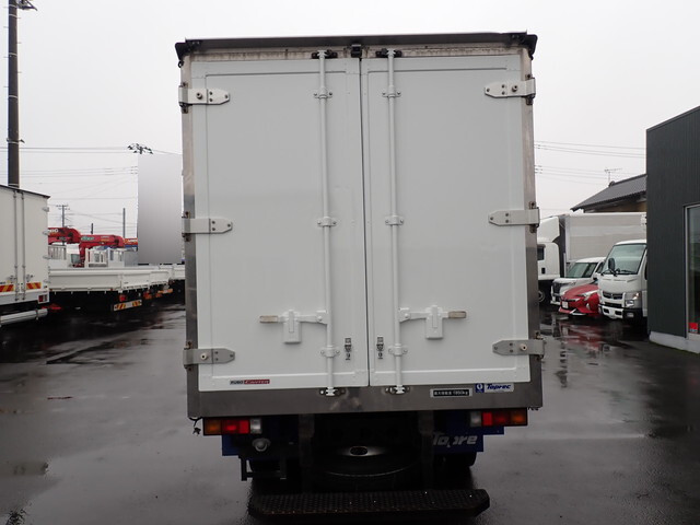 三菱ふそうキャンター冷凍車（冷蔵車）小型（2t・3t）[写真05]