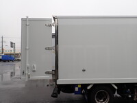 三菱ふそうキャンター冷凍車（冷蔵車）小型（2t・3t）[写真10]