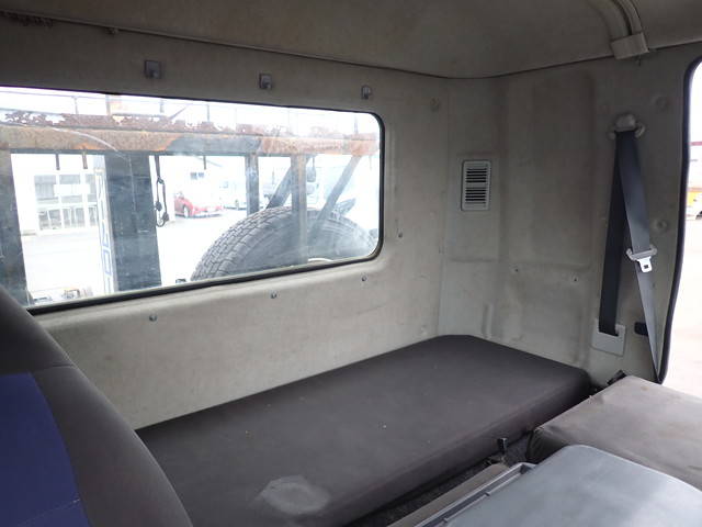 三菱ふそうファイターコンテナ専用車中型（4t）[写真34]