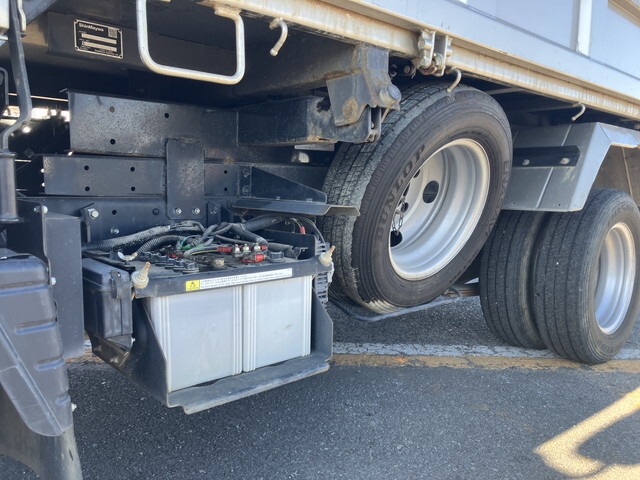 三菱ふそうキャンター三転ダンプ小型（2t・3t）[写真20]