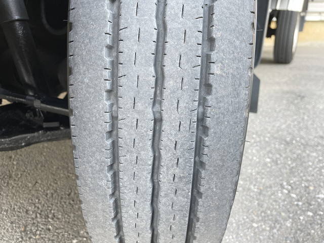 トヨタトヨエース平ボディ小型（2t・3t）[写真11]