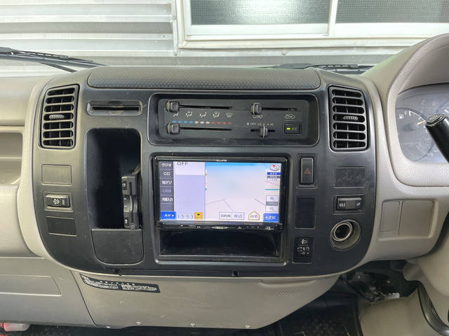 トヨタトヨエース平ボディ小型（2t・3t）[写真15]