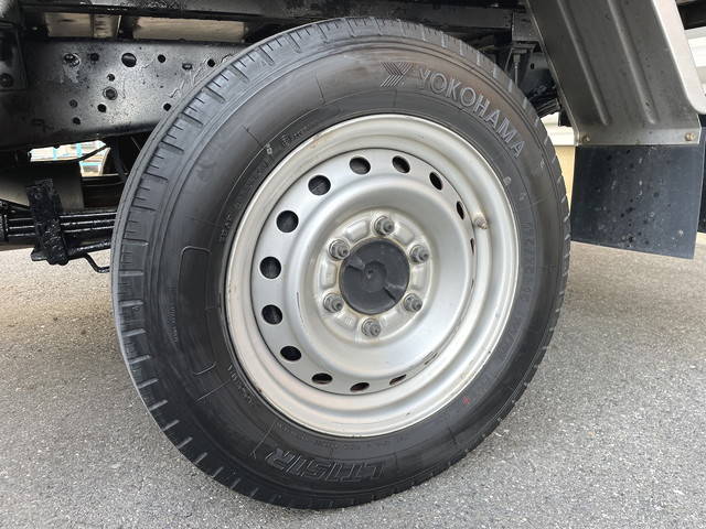 トヨタトヨエース平ボディ小型（2t・3t）[写真26]