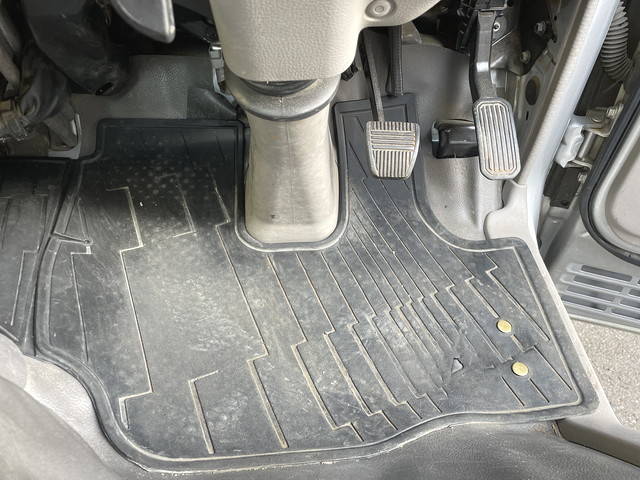 トヨタトヨエース平ボディ小型（2t・3t）[写真29]