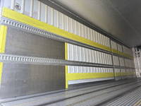 日野プロフィア冷凍車（冷蔵車）大型（10t）[写真16]