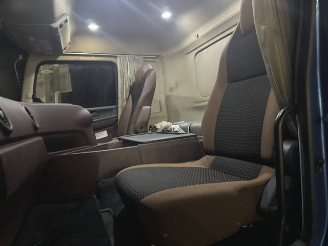 日野プロフィア冷凍車（冷蔵車）大型（10t）[写真24]