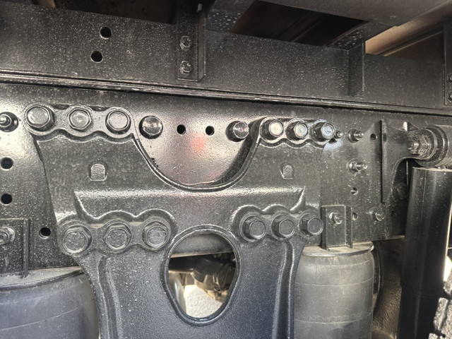 日野プロフィア冷凍車（冷蔵車）大型（10t）[写真30]