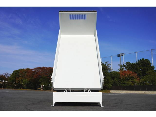 三菱ふそうキャンターダンプ小型（2t・3t）[写真10]