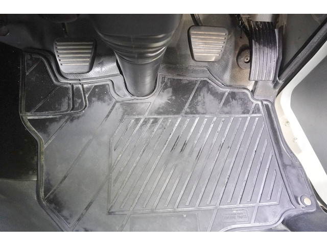 三菱ふそうキャンターダンプ小型（2t・3t）[写真32]