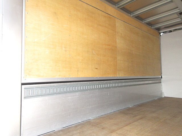 日野デュトロアルミウイング小型（2t・3t）[写真10]