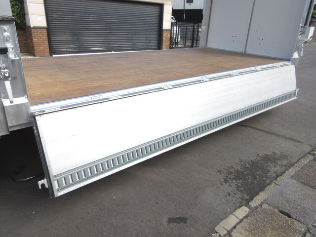 日野デュトロアルミウイング小型（2t・3t）[写真13]