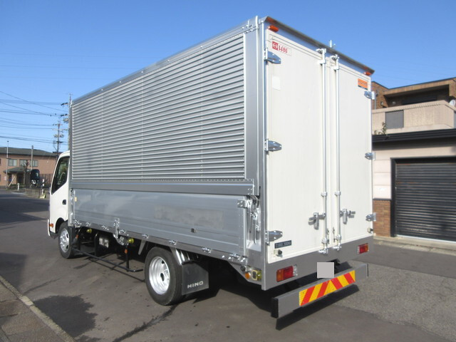 日野デュトロアルミウイング小型（2t・3t）[写真02]