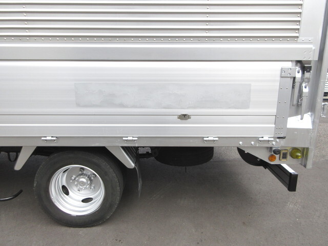 日野デュトロアルミウイング小型（2t・3t）[写真34]