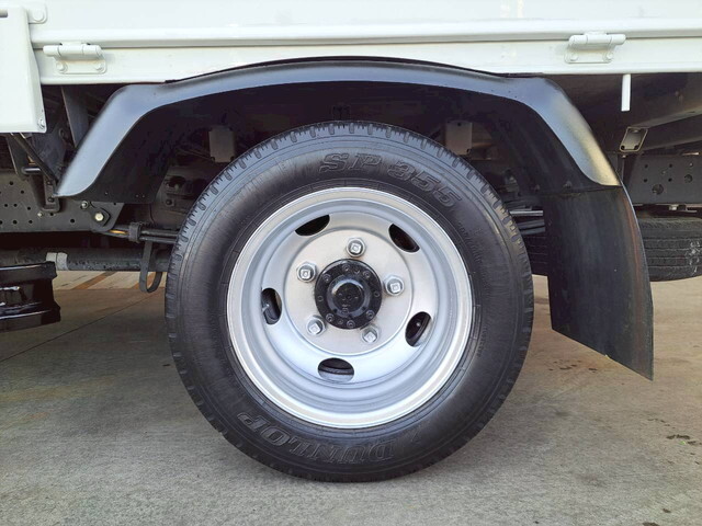 日野デュトロ平ボディ小型（2t・3t）[写真13]