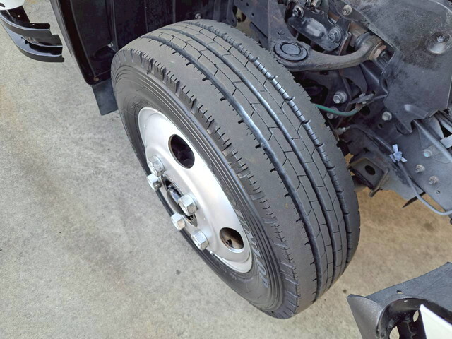 日野デュトロ平ボディ小型（2t・3t）[写真21]