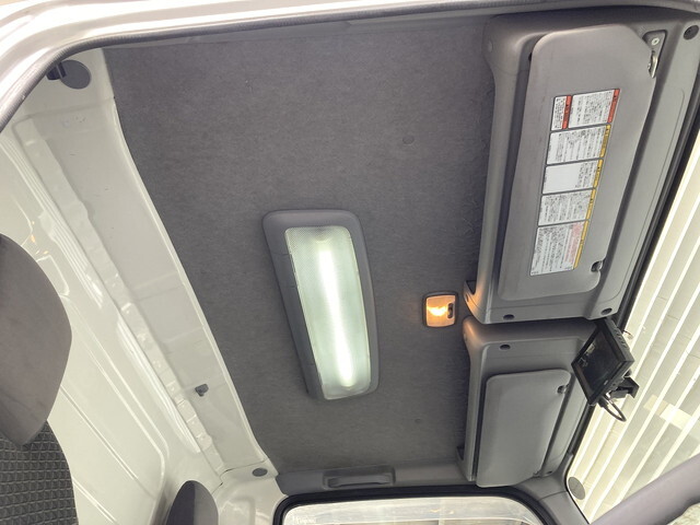 いすゞエルフアルミバン小型（2t・3t）[写真17]