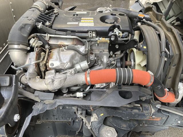 いすゞエルフアルミバン小型（2t・3t）[写真28]