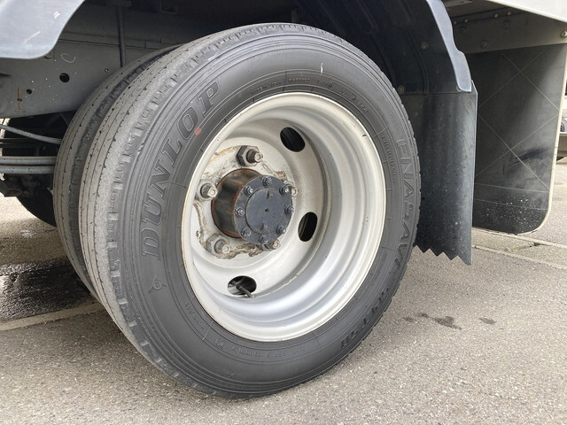 いすゞエルフアルミバン小型（2t・3t）[写真31]