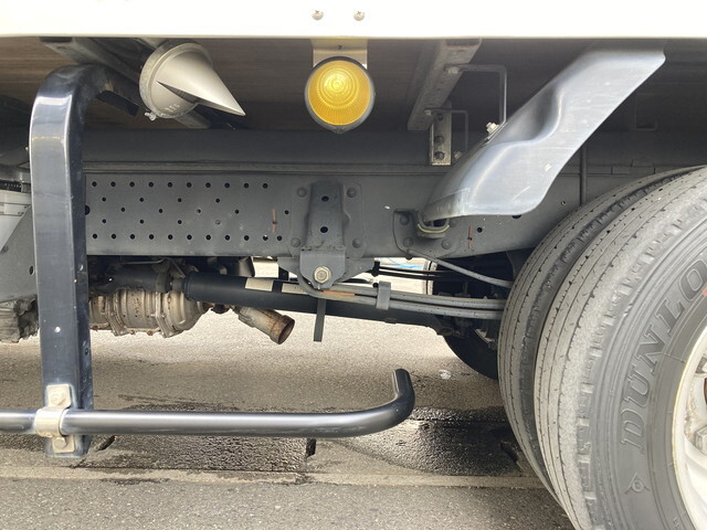 いすゞエルフアルミバン小型（2t・3t）[写真08]