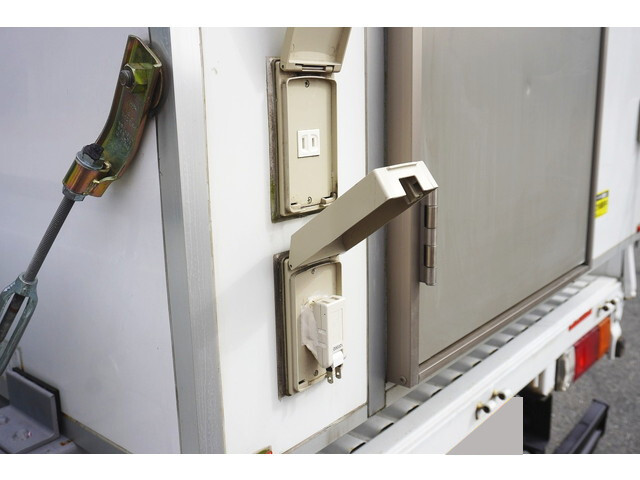 日産アトラスダブルキャブ（Wキャブ）小型（2t・3t）[写真10]