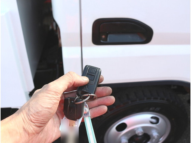 三菱ふそうキャンターダンプ小型（2t・3t）[写真22]