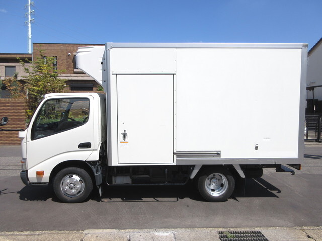 トヨタその他の車種冷凍車（冷蔵車）小型（2t・3t）[写真04]