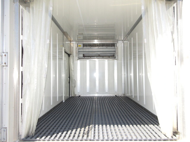 トヨタその他の車種冷凍車（冷蔵車）小型（2t・3t）[写真08]
