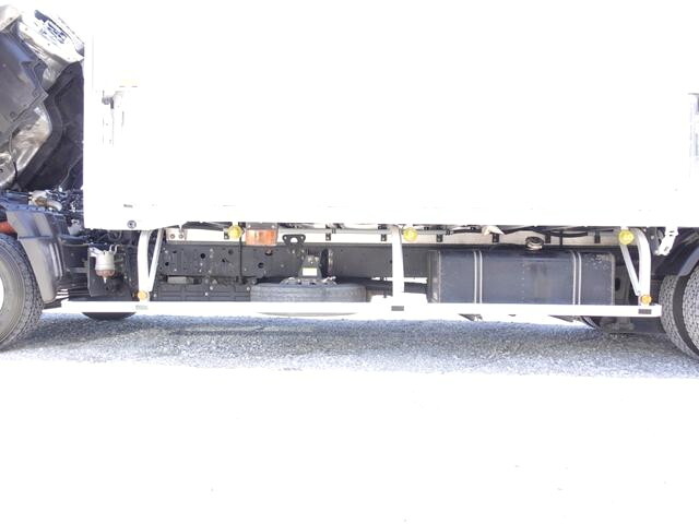 日野レンジャーアルミウイング中型（4t）[写真17]