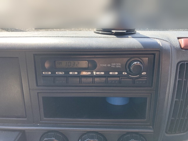 三菱ふそうキャンター平ボディ小型（2t・3t）[写真33]