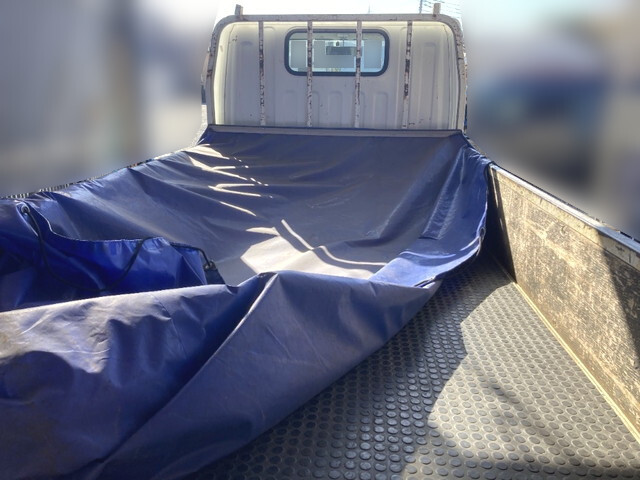 三菱ふそうキャンター平ボディ小型（2t・3t）[写真07]