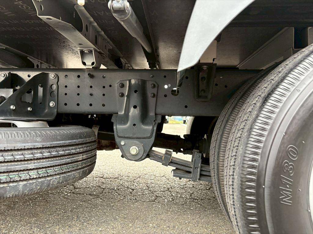 日野デュトロ平ボディ小型（2t・3t）[写真14]