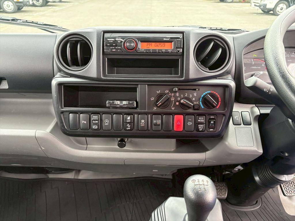 日野デュトロ平ボディ小型（2t・3t）[写真22]