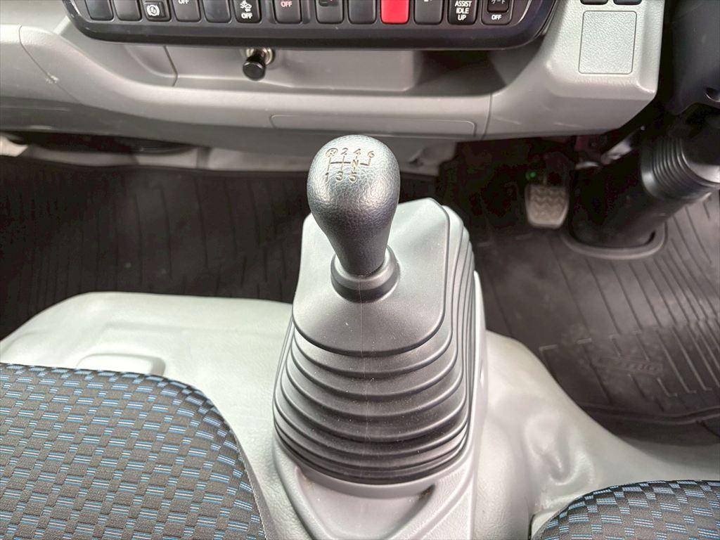 日野デュトロ平ボディ小型（2t・3t）[写真23]