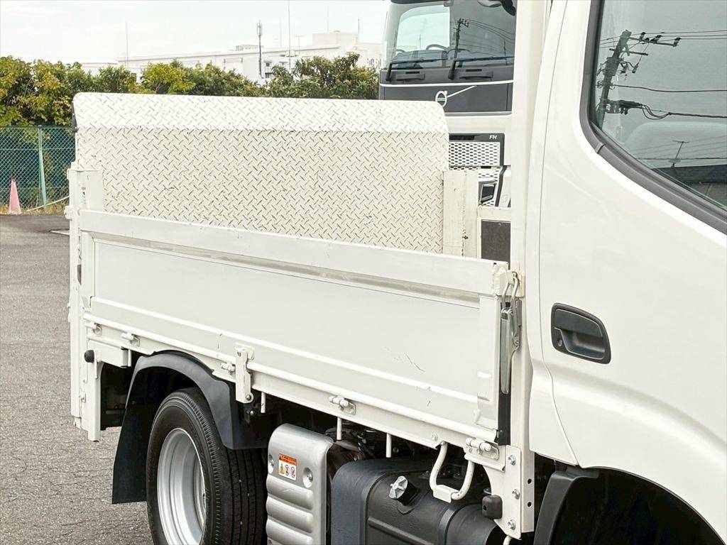 日野デュトロ平ボディ小型（2t・3t）[写真05]
