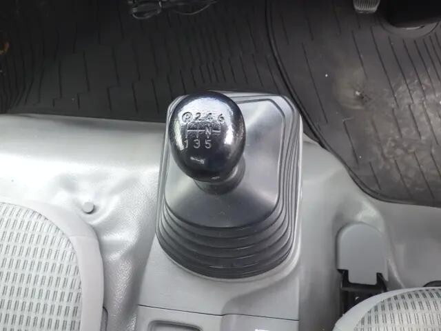 トヨタトヨエースセーフティローダー小型（2t・3t）[写真10]