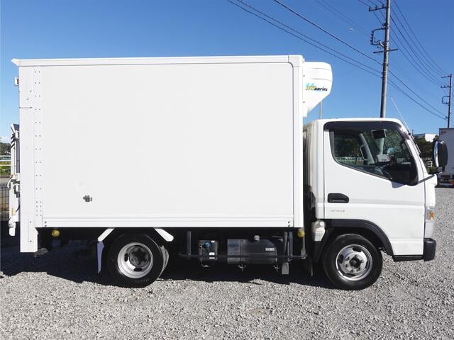 三菱ふそうキャンター冷凍車（冷蔵車）小型（2t・3t）[写真06]