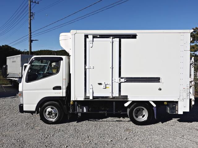 三菱ふそうキャンター冷凍車（冷蔵車）小型（2t・3t）[写真08]