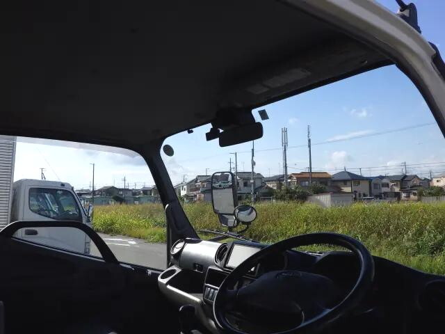 トヨタダイナ平ボディ小型（2t・3t）[写真19]