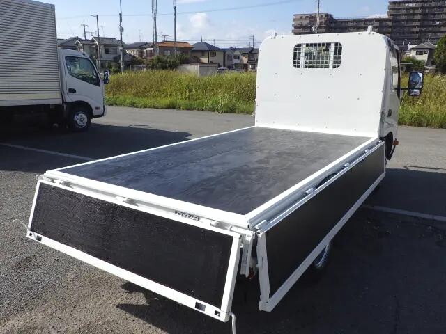 トヨタダイナ平ボディ小型（2t・3t）[写真23]