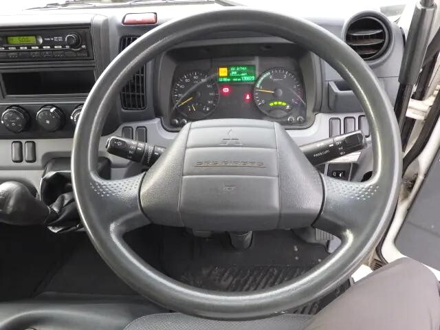 三菱ふそうキャンター深ダンプ（土砂禁ダンプ）小型（2t・3t）[写真10]