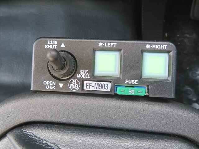 三菱ふそうファイターダンプ中型（4t）[写真32]