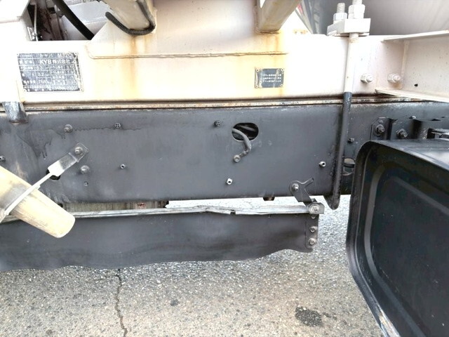 日野レンジャーミキサー車（コンクリートミキサー）増トン（6t・8t）[写真15]