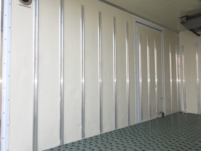 日野デュトロ冷凍車（冷蔵車）小型（2t・3t）[写真10]