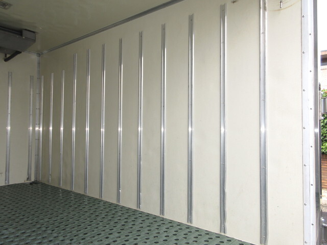 日野デュトロ冷凍車（冷蔵車）小型（2t・3t）[写真11]