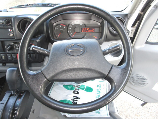 日野デュトロ冷凍車（冷蔵車）小型（2t・3t）[写真21]