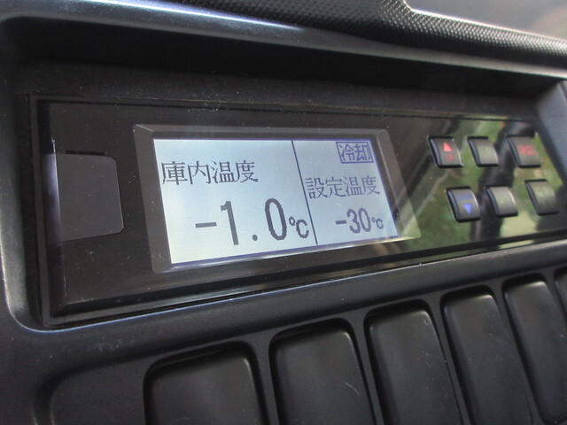 日野デュトロ冷凍車（冷蔵車）小型（2t・3t）[写真23]