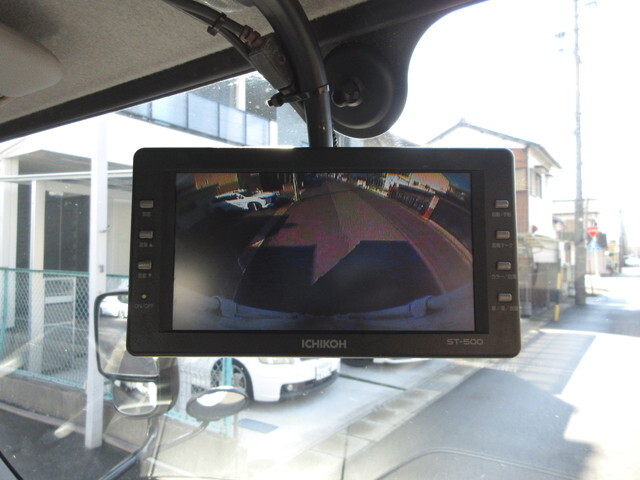 日野デュトロ冷凍車（冷蔵車）小型（2t・3t）[写真24]