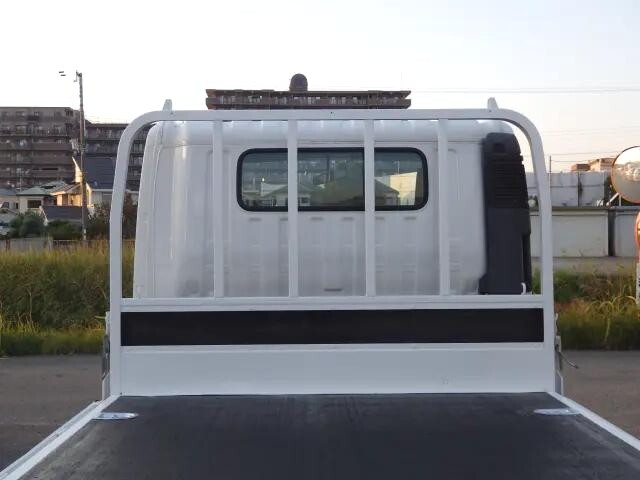 日野デュトロ平ボディ小型（2t・3t）[写真19]
